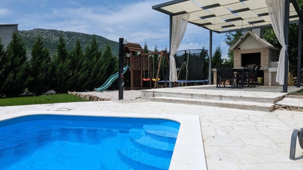 Villa Naklice Omiš Exteriér fotografie
